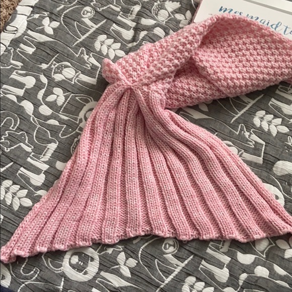 Girls Mermaid Tail - Picture 4 of 4